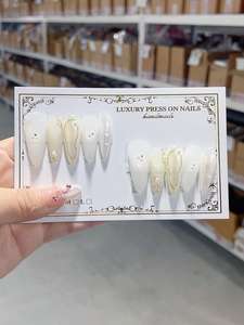 Uñas Postizas de Lujo SHUANGYU, Color <span class=keywords><strong>Rosa</strong></span>, ABS, Hechas a Mano, Diseño de Ataúd Largo, Cobertura Completa, con Brillantina Plateada y Pedrería, Estilo Stiletto Suave - Product Image 4