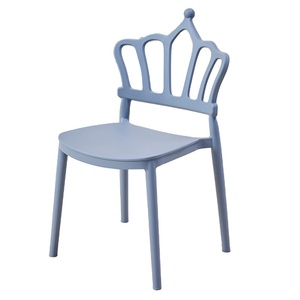 Chaises simples et colorées <span class=keywords><strong>en</strong></span> résine plastique et bambou pour l'école, les mariages, les banquets, les repas des enfants, les fêtes, pliables, pour enfants - Product Image 2