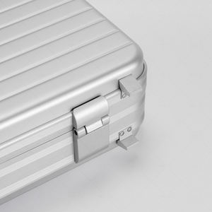 Maletín de <span class=keywords><strong>Transporte</strong></span> de Equipos de Seguridad de Carcasa Rígida con Forro Personalizado de 16 Pulgadas, Maletín de Viaje de Aleación de Aluminio - Product Image 4