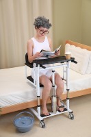 Fauteuil de transfert multifonctionnel manuel pliable en acier pour les patients âgés et handicapés