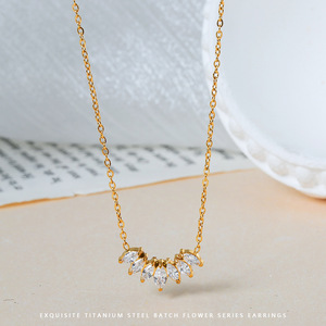 BEI Dropshippingジュエリーファッションクラシックキューバリンク流行のジルコン蝶女性のステンレススチールチェーンネックレス - Product Image 3