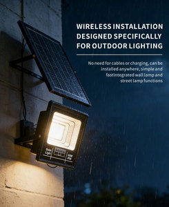 ไฟสปอร์ตไลท์ LED พลังงานแสงอาทิตย์ 300W 6000K IP66 ได้รับการรับรองมาตรฐาน CE Ra80 มุมลำแสง 120 องศา พร้อมรีโมทคอนโทรล ตัวเรือน ABS สำหรับให้แสงสว่างในสวน - Product Image 5