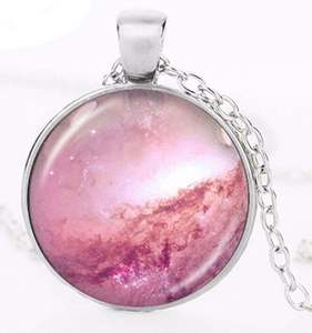 Collar Luminoso de Vidrio con Diseño de Galaxia Espacial, Modelo 2019, Venta al por Mayor, Económico, con Luna y Estrellas que Brillan en la Oscuridad - Product Image 3