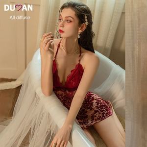 Chemise de nuit en velours respirant de luxe léger, motif floral brûlé, dos en Y, taille élastique, décolleté en V profond, style sling, pur désir, longueur genou, été - Product Image 2