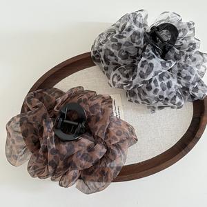 Pinza de Pelo Grande con Diseño Retro de Leopardo y Malla para Mujer, Uso Diario - Product Image 2