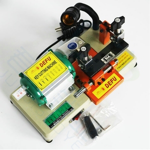 Máquinas para Hacer Llaves de Venta Directa a Precio de Fábrica, Máquina Cortadora de Llaves Horizontal Defu 238RS - Product Image 4