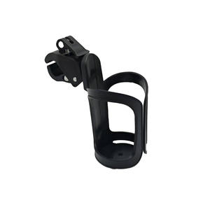 Portavasos de plástico negro para cochecito de bebé, soporte para botella de liberación rápida para niños de 0 a 3 años - Product Image 1