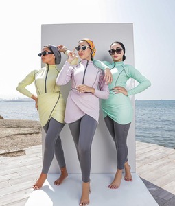 Burkini de haute qualité avec imprimé floral <span class=keywords><strong>UPF</strong></span> <span class=keywords><strong>50</strong></span> + écologique tissu à séchage rapide maillots de bain musulmans maillots de bain conceptions bas quantité minimale de commande - Product Image 1