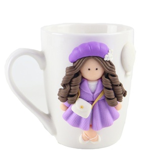 Tazza in Ceramica Fatta a Mano con Figura Femminile in Argilla Polimerica, Regalo Originale - Product Image 1