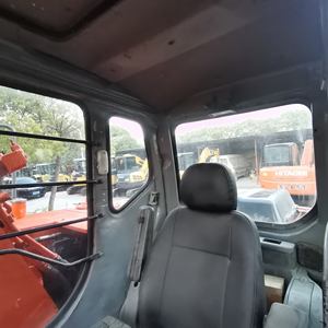 Excavatrice sur chenilles hydraulique Hitachi ZX250 d'occasion en bon état, 12 tonnes, avec moteur et boîte de vitesses, en vente - Product Image 5