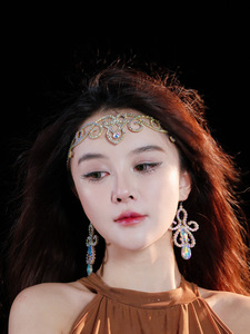 ที่คาดผมสำหรับการแสดงระบำหน้าท้องสไตล์โอเรียนทัล ดีไซน์แฟชั่นใหม่ล่าสุด ประดับด้วยเพชรพลอยและคริสตัลวิบวับ ยืดหยุ่นได้ เหมาะสำหรับผู้หญิง - Product Image 4