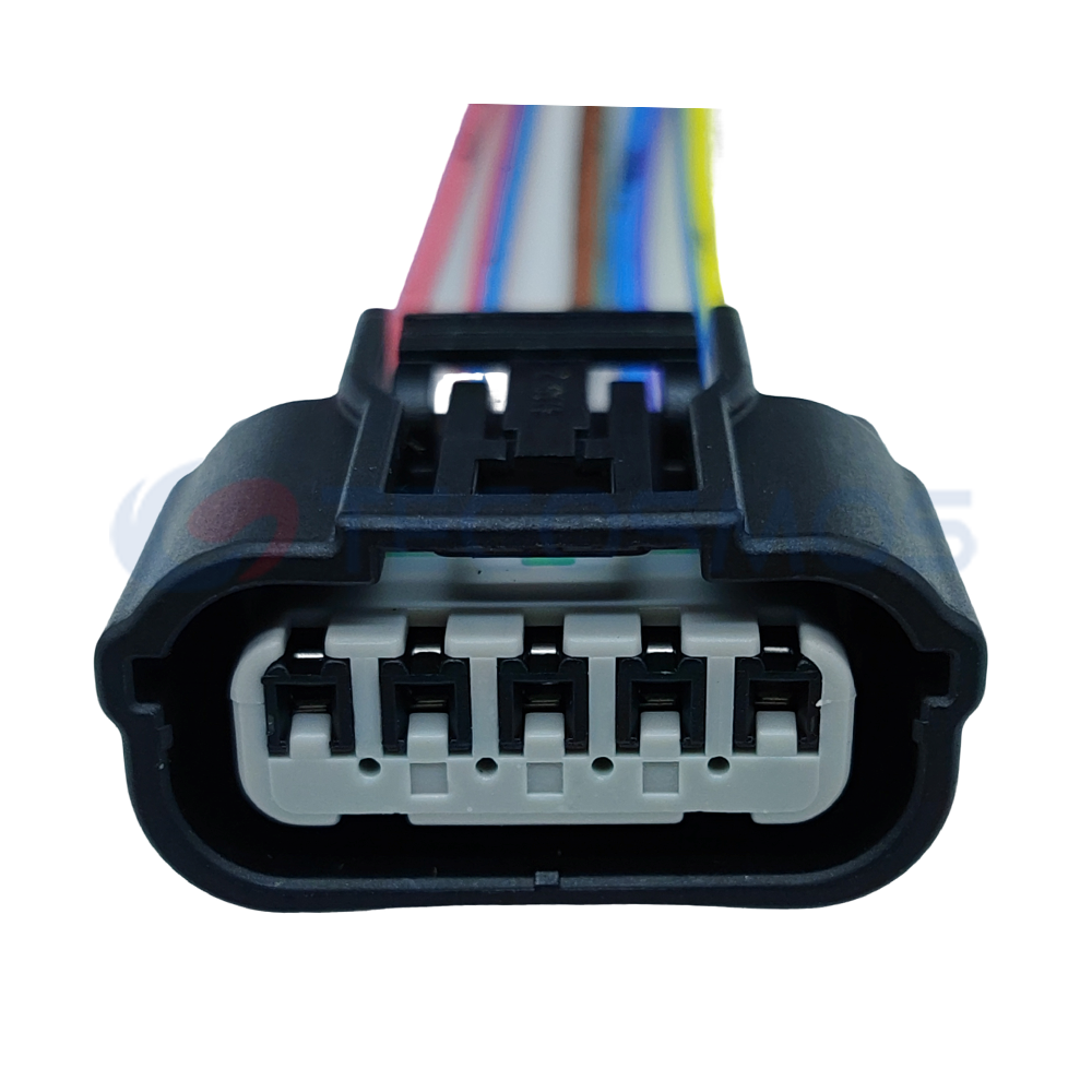 Automotive Wiring Harness Connector Plug Waterproof Shell Suitable for Car 5pin Female 6189-1081