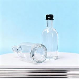 Clear Mini Small 50ml Licor Alcohol Glass Botella de vino con tapón de rosca para marca Serigrafía Brandy <span class=keywords><strong>Gin</strong></span> and <span class=keywords><strong>Gin</strong></span> - Product Image 3