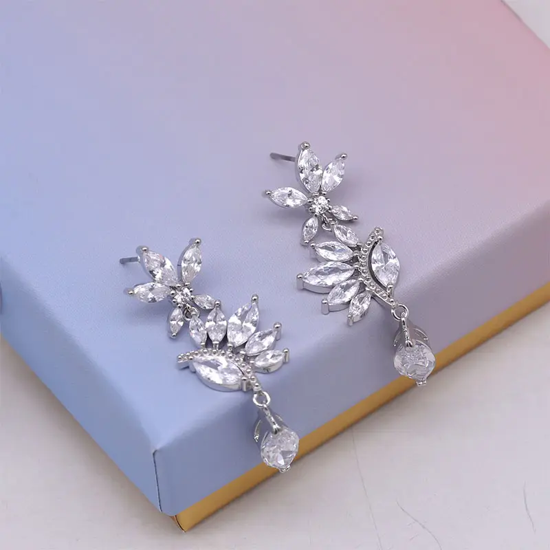 Luxury Symmetrical Design Bridal Diamond Earring Vintage Flower Cubic Zircon Wedding Earrings Bulk
