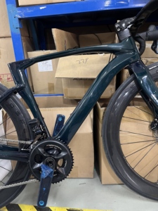 Bicicletta da Corsa TWITTER CYCLONE-3rd (3K ED) WheelTop TX-24S in Fibra di Carbonio - 24 Velocità, Freni a Disco Idraulici, Ruote 700C - Product Image 2