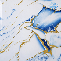 Panneau mural composite PVC effet marbre UV, blanc brillant avec veines bleues et dorées, résistant aux rayures, imperméable, revêtement intérieur