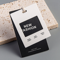 Étiquettes volantes personnalisées en carton noir et blanc avec fenêtre découpée et cordon pour vêtements, étiquettes de prix de marque