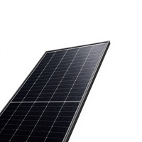 Solution de panneaux photovoltaïques commerciaux 660W pour les systèmes de toiture des bâtiments industriels et les centrales solaires
