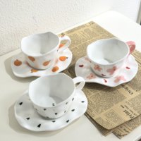 Juego de Taza y Platillo de Cerámica Pintados a Mano con Borde Ondulado y Diseño Floral, Taza de Té Segura para el Hogar y la Cocina, Regalo