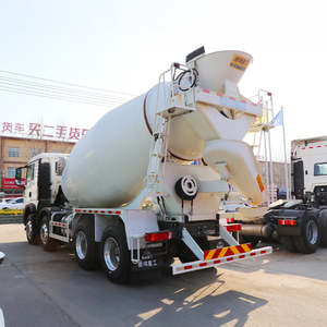 Camion malaxeur à béton Howo 8x4, camion pompe à béton 8 m³, camion malaxeur à ciment en vrac autochargeur - Product Image 3