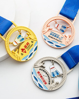 Médaille de récompense sportive de badminton en alliage de zinc électroplaqué avec gravure et impression couleur pour tournoi, compétition, cérémonie, logo personnalisé en stock