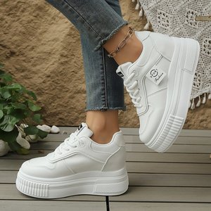 Zapatos de Mujer Talla Grande Europeos y Americanos en Existencia, Venta Directa de Fábrica, Zapatillas Blancas con Plataforma y Aumento de Altura, Estilo Mary Jane - Product Image 3