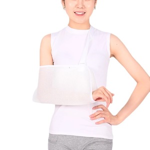 อุปกรณ์พยุงไหล่ คอ และข้อมือ พร้อมสายรัดแขนแบบตาข่ายระบายอากาศ สายรัดยึดแขนและข้อมือสำหรับกรณีกระดูกหัก และน้ำหนักเบา - Product Image 5