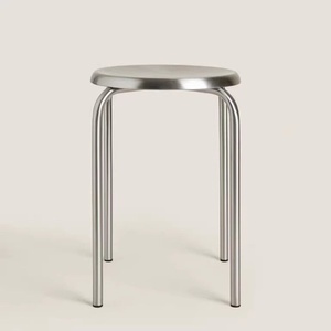 Taburete de Acero Inoxidable Estilo Industrial con Cuatro Patas Resistentes, Durable para Uso Doméstico, en Casas de Huéspedes, Pastelerías, Otomana de Descanso - Product Image 5