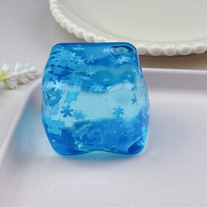 Squishy Ice Cube 6cm Squishy Stress Ball Fidget Toy Sensory Squishy Toy Jumbo Squishies Stress Cube Forme carrée avec rembourrage - Product Image 1