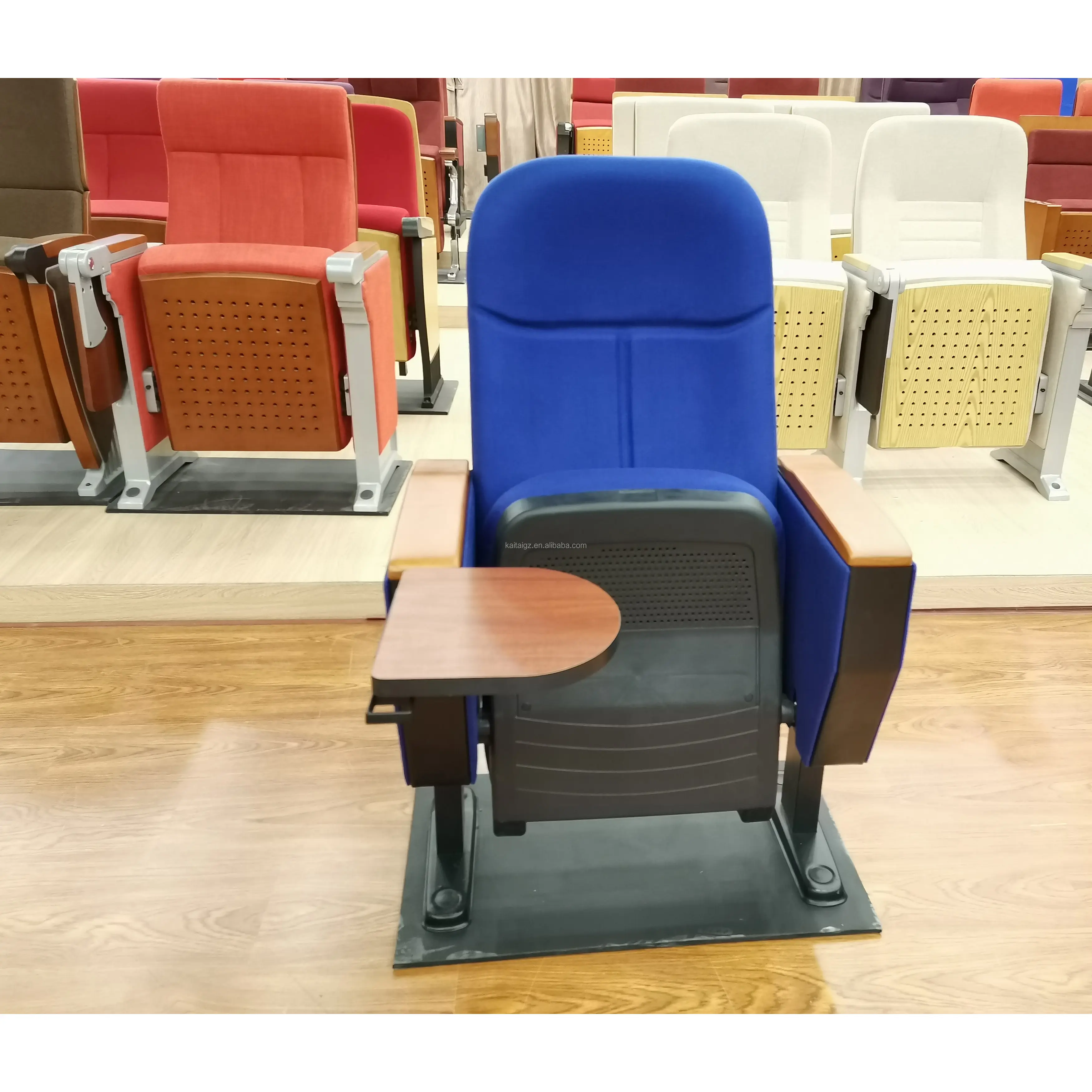 Chaises d'salle de conférence confortables en plastique pour le cinéma, l'école, l'université, l'hôpital