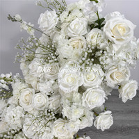Chemin de table en fleurs artificielles en soie réaliste avec motif de roses pour mariages, la Saint-Valentin, le Nouvel An et les événements de rentrée scolaire (vente en gros)