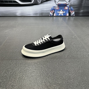 Chaussures Homme 2026 Nouvelle Collection Printemps Sportives Respirantes Tendance Rétro à Enfiler Multifonctionnelles en Toile à Semelle Épaisse Rehaussantes - Product Image 4