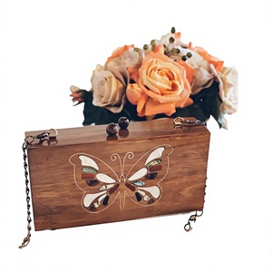 Pochette de soirée en bois faite à la main de luxe avec incrustation de nacre et détails artistiques en nacre pour événements nuptiaux, festivals, mariages - Product Image 1