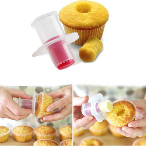Coupe-cupcakes et outils à garnir les pâtisseries en plastique avec des emporte-pièces à piston et des diviseurs de décoration - Product Image 2