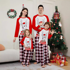 <span class=keywords><strong>Pigiama</strong></span> Natalizio Coordinato Famiglia 2026: Stampa Auto Bianca, Morbido e Alla Moda per Genitori e Figli - Product Image 6