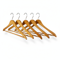 Cintre en bois naturel de haute qualité, écologique, avec crochet chromé et barre à pantalons, design minimaliste et gain de place, pour magasins de vêtements (vente en gros)