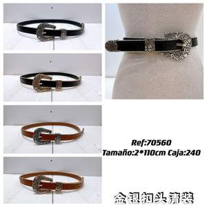 Cinturón Metálico de Hebilla Única de 110 cm en Tono Plateado, Estilo Occidental, Accesorio de Moda - Product Image 1