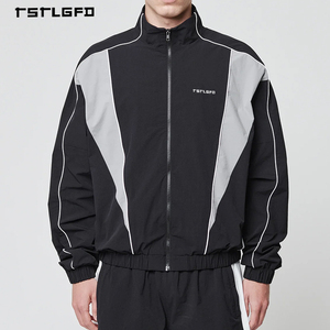 Ensemble de shorts en nylon basique sur mesure OEM pour hommes avec broderie de logo, poignets élastiqués imperméables, ensemble de survêtement deux pièces - Product Image 6