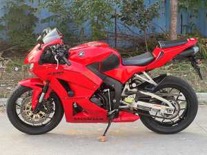<span class=keywords><strong>Moto</strong></span> sportive à essence <span class=keywords><strong>Honda</strong></span> CBR600F5 pour les passionnés de <span class=keywords><strong>moto</strong></span> - Product Image 6