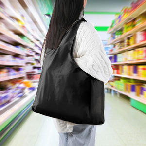 Bolsa de Compras de Poliéster de Gran Capacidad Personalizada de Fábrica, Bolsa de Supermercado Reutilizable de Color Personalizado, Estilo Plegable Lavable - Product Image 6