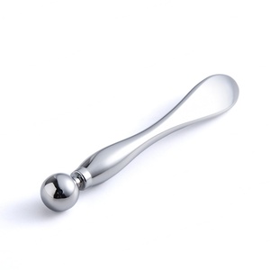 Aplicador de Crema para Ojos Plateado con Etiqueta Personalizada, Varita de Masaje de Belleza, Cuchara Cosmética, Espátula Cosmética de Metal - Product Image 5