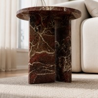 Table d'appoint moderne ronde effet marbre, rouge bordeaux, avec piétement blanc Carrara, table d'appoint architecturale à plateau croisé en placage.