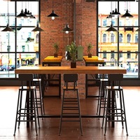 Tables hautes de bar en bois massif américain Chaises style loft industriel pour magasin de thé au lait Café Restaurant Meubles de gros