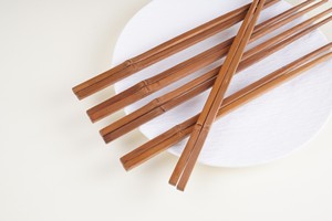 Baguettes japonaises jetables pour <span class=keywords><strong>sushi</strong></span>, baguettes en bambou carbonisé <span class=keywords><strong>à</strong></span> point unique, adaptées aux familles - Product Image 4