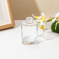 Bouteille diffuseur en verre cylindrique populaire de 132 ml, couleur et logo personnalisables pour la fragrance d'intérieur
