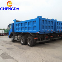Camion à benne basculante de seconde main 6x4 25ton HOWO bien entretenu pour le transport