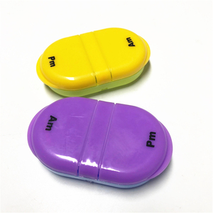 Pastillero Transparente de Plástico para Viaje, con 2 Compartimentos, Organizador de Pastillas para AM y PM, 2 Veces al Día - Product Image 4