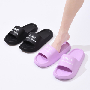 OEM Designer Spa Maison Nuage Confortable Doux Eva Mousse Antidérapant Sandale Logo Personnalisé Diapositives Pantoufles pour Femme Homme Vente en Gros - Product Image 4