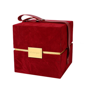 High-grade velvet portable heaven and earth cover engagement wedding gift candy gift box can be ordered