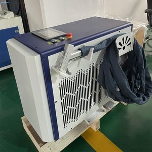 เครื่องเชื่อมไฟเบอร์เลเซอร์ GGH-2000W แบบตู้ปิด สำหรับสแตนเลส โหมดพัลส์ กำลังไฟ DC 930x580x1120 มม. - Product Image 3
